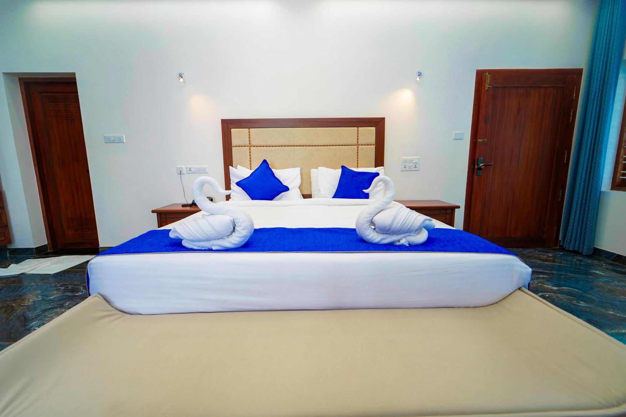 Skylar Seaview Beach Resort & Ayurveda Варкала Екстер'єр фото