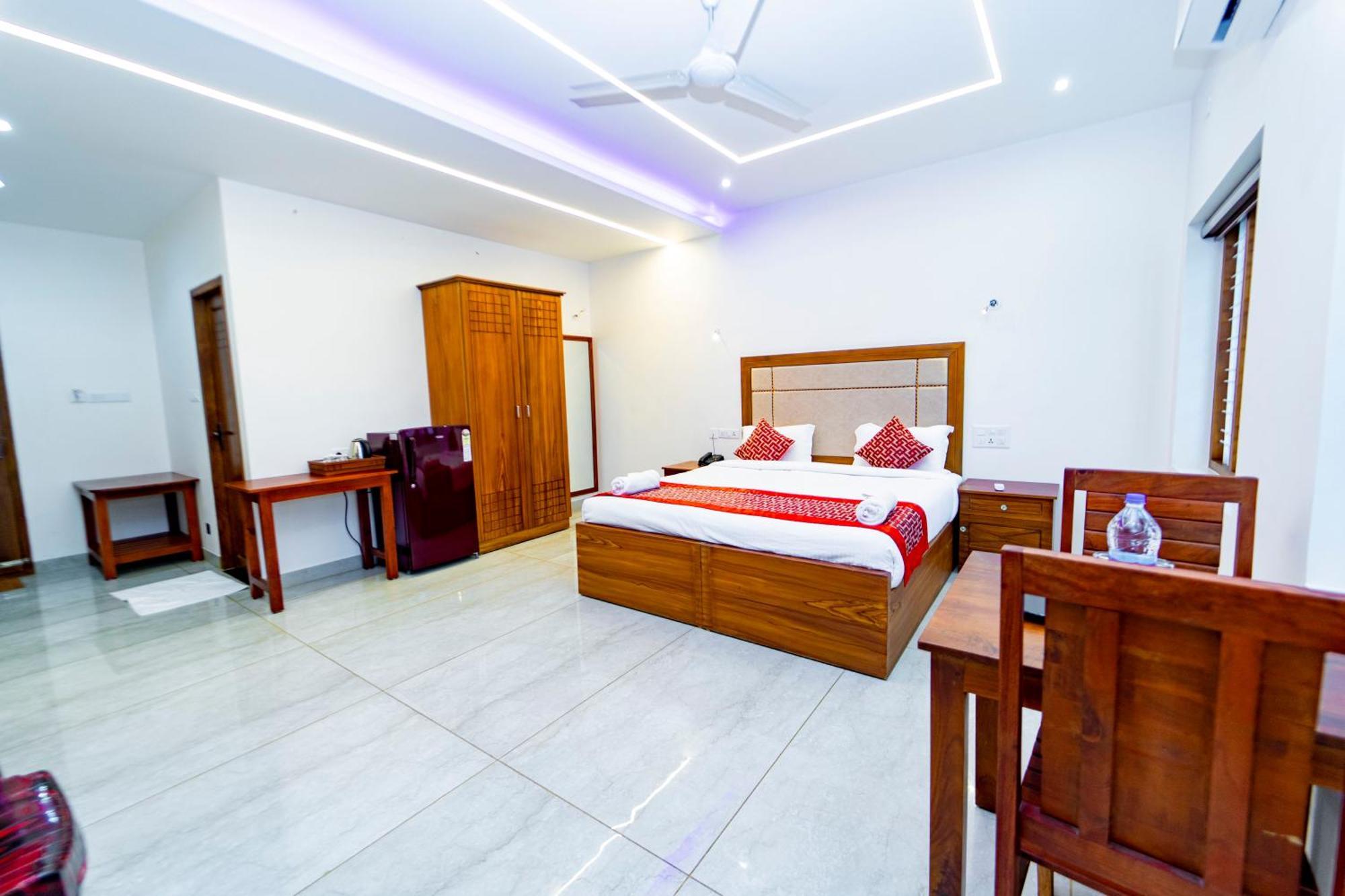 Skylar Seaview Beach Resort & Ayurveda Варкала Екстер'єр фото