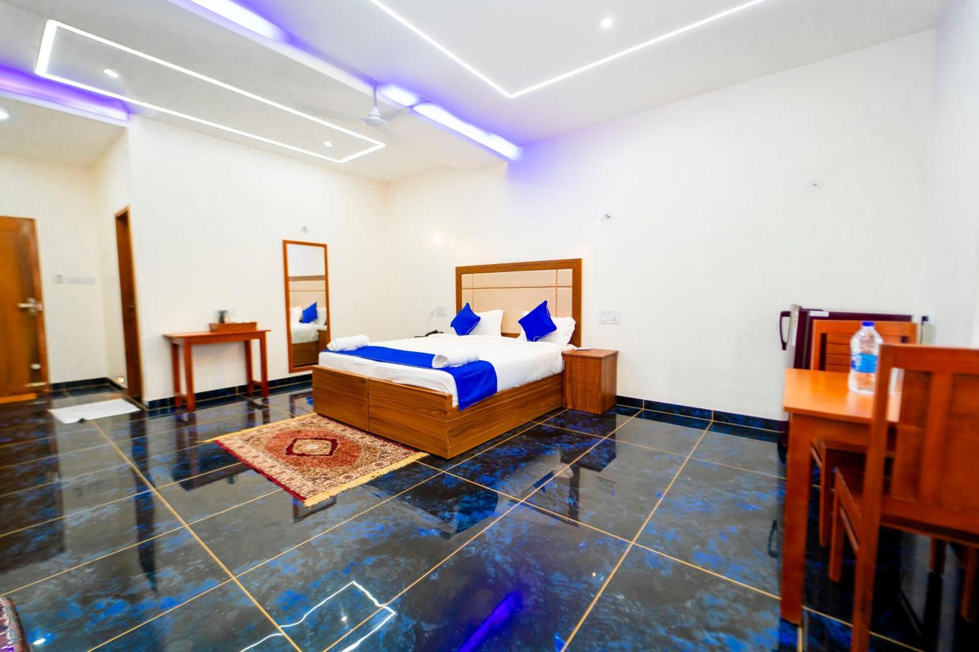 Skylar Seaview Beach Resort & Ayurveda Варкала Екстер'єр фото
