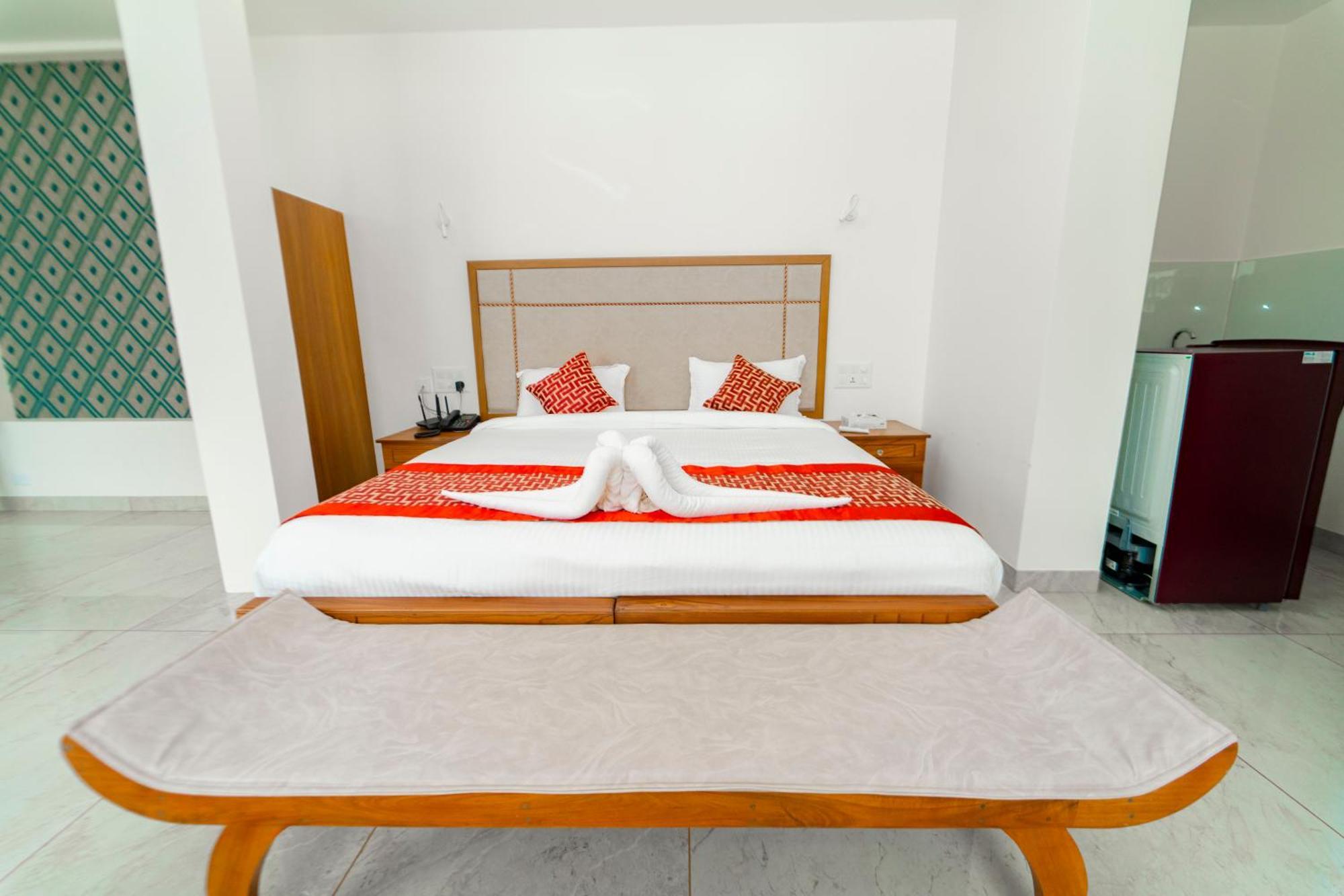 Skylar Seaview Beach Resort & Ayurveda Варкала Екстер'єр фото