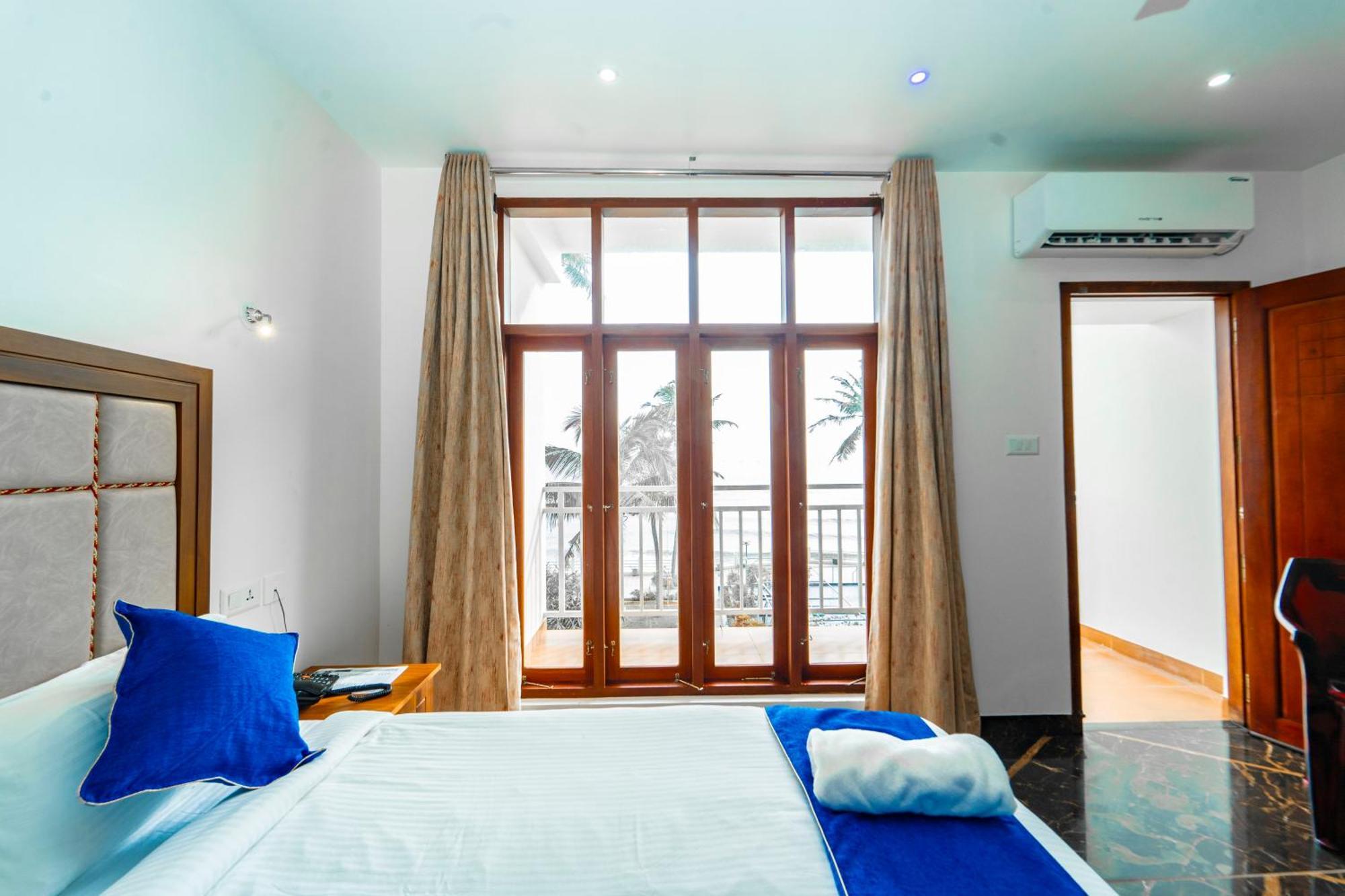 Skylar Seaview Beach Resort & Ayurveda Варкала Екстер'єр фото