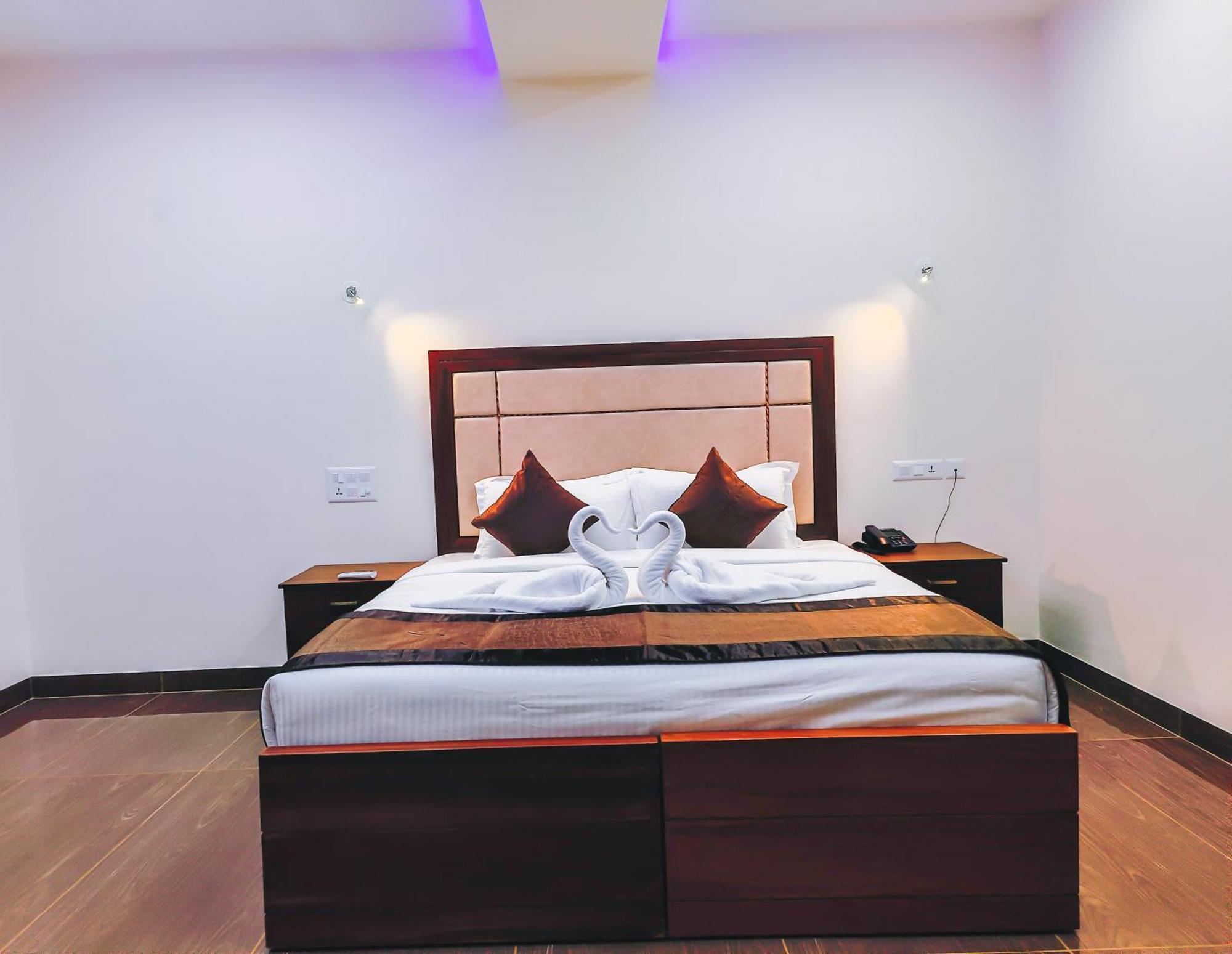 Skylar Seaview Beach Resort & Ayurveda Варкала Екстер'єр фото