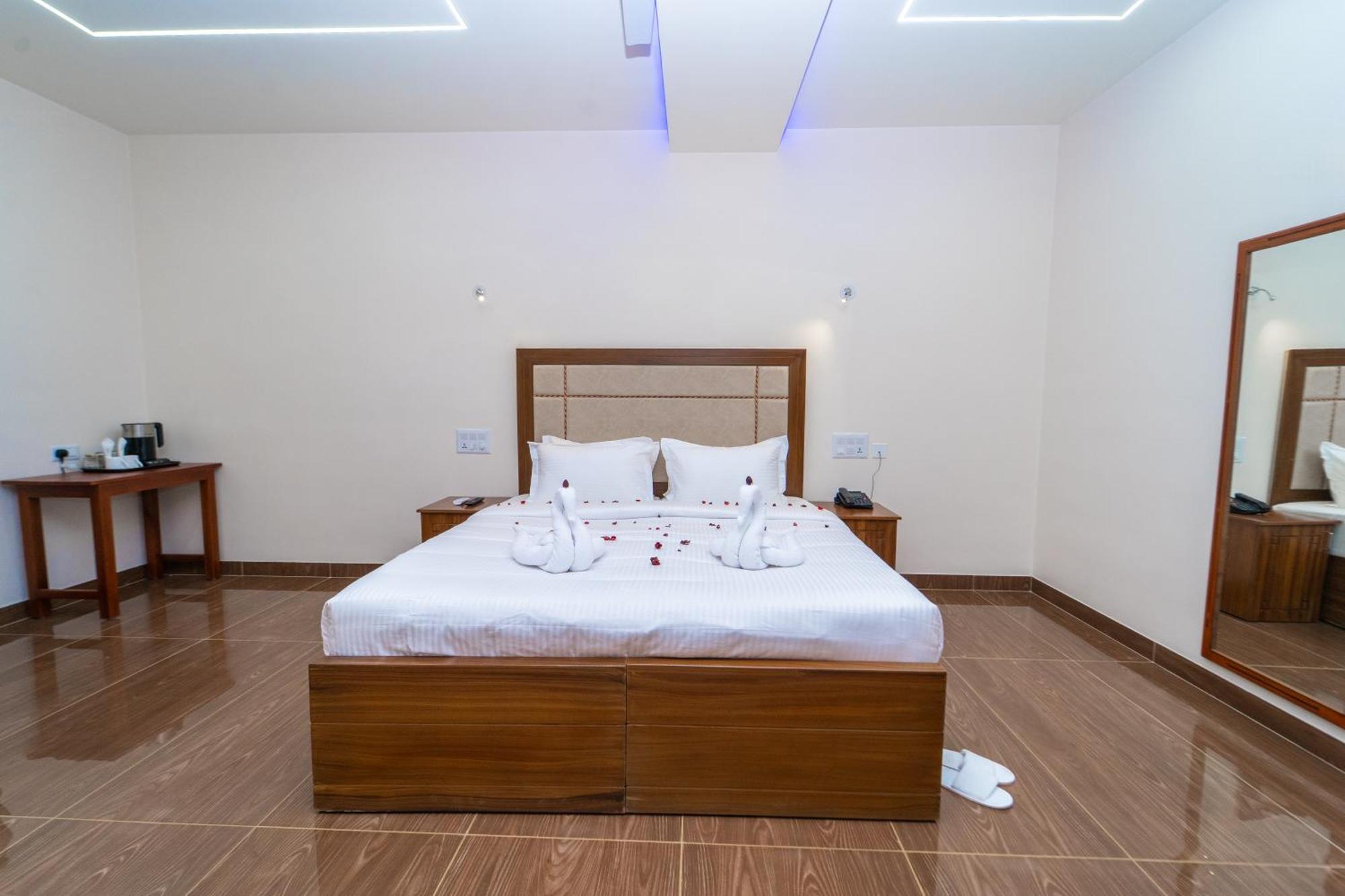 Skylar Seaview Beach Resort & Ayurveda Варкала Екстер'єр фото